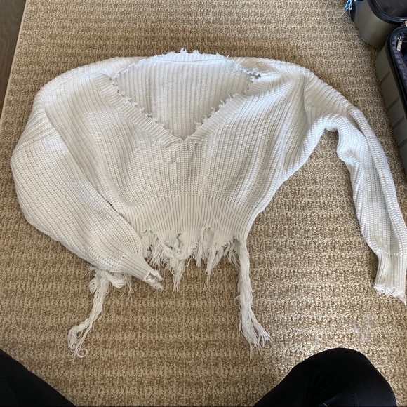 LF Frayed Sweater - Picture 4 of 5